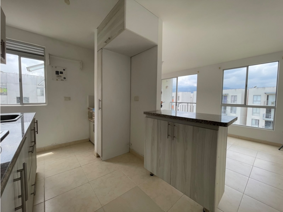 APARTAMENTO EN ALQUILER, LOS NARANJOS, JAMUNDI — foto 4