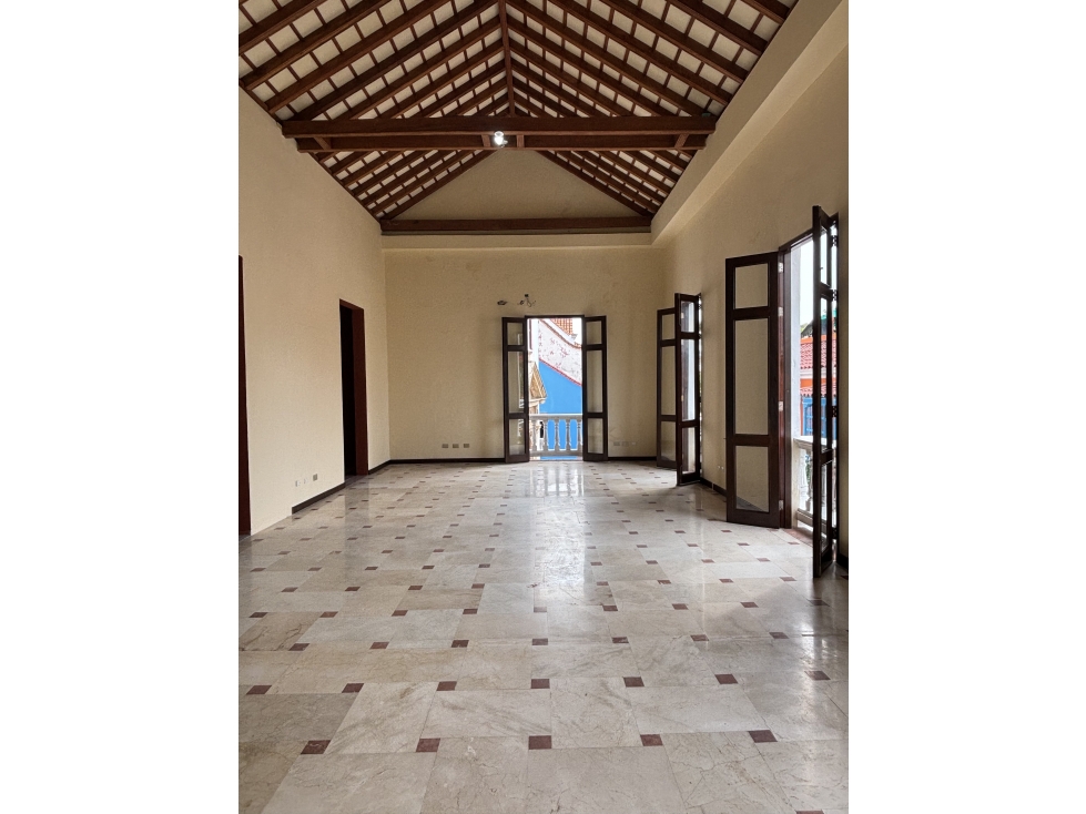 Oficina en Arriendo en el Claustro de Santo Toribio, Cartagena