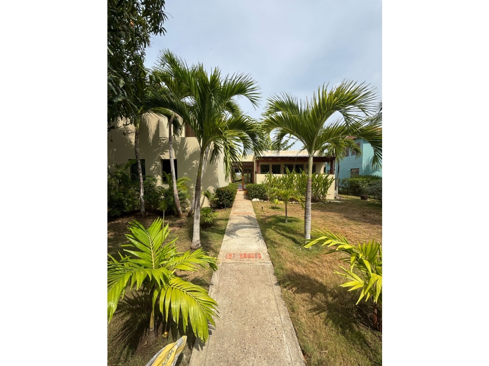 Casa de Ensueño en venta Marina de Baru Cartagena con muelle privado. - 2