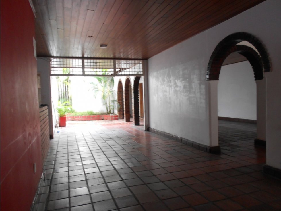 LOCAL COMERCIAL ARRIENDO CABECERA - 5