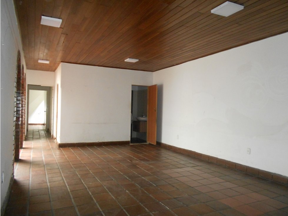 LOCAL COMERCIAL ARRIENDO CABECERA - 6