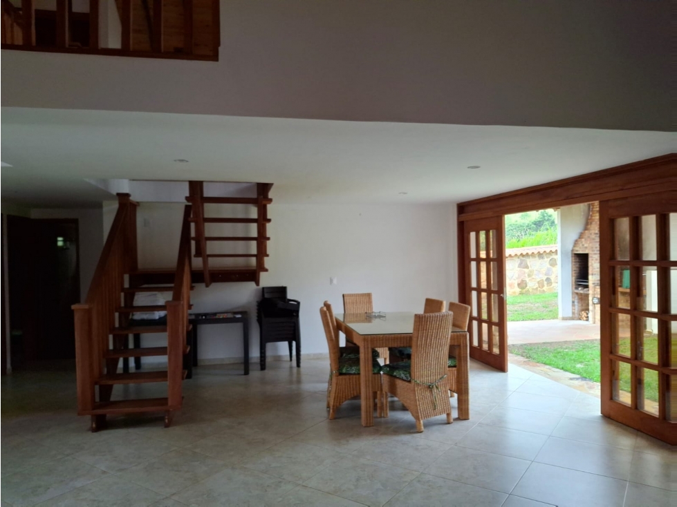 Casa Campestre en perfecto estado amoblado y a puerta cerrada - 4