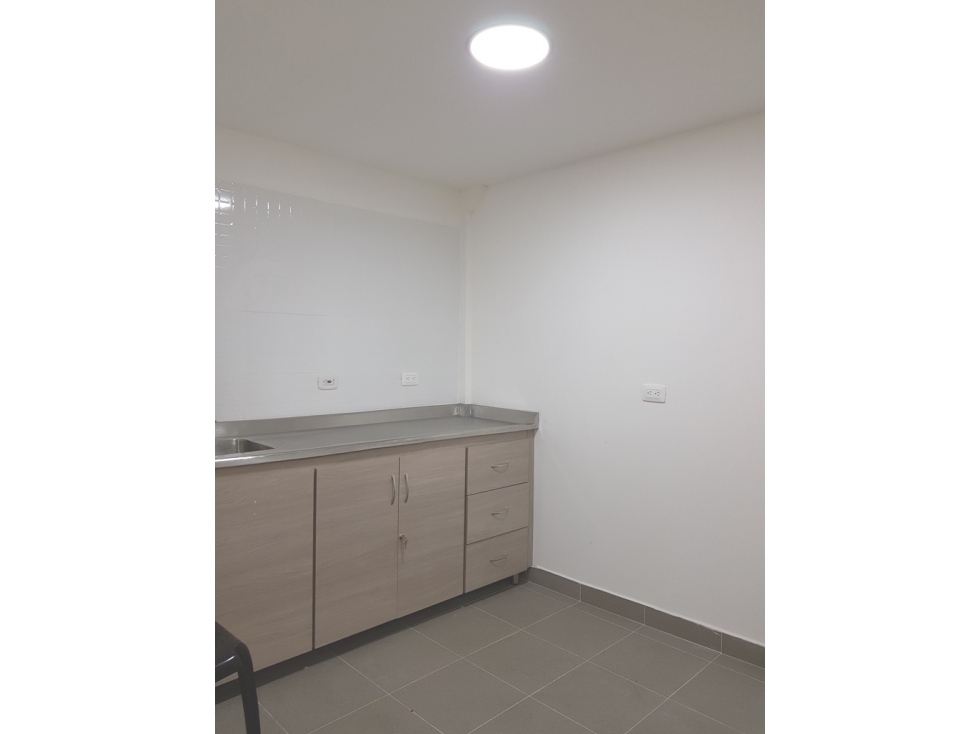 ARRIENDO CASA COMERCIAL QUEBRADASECA - 5