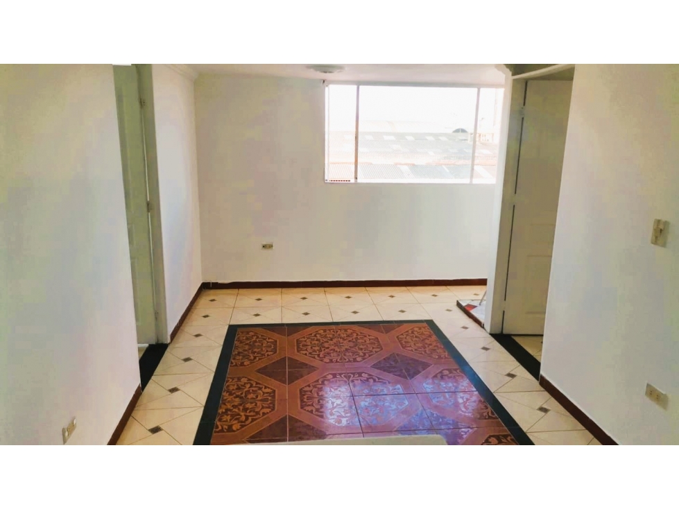 SE ARRIENDA APARTAMENTO 402 INTERIOR EN ENGATIVA 45 M2