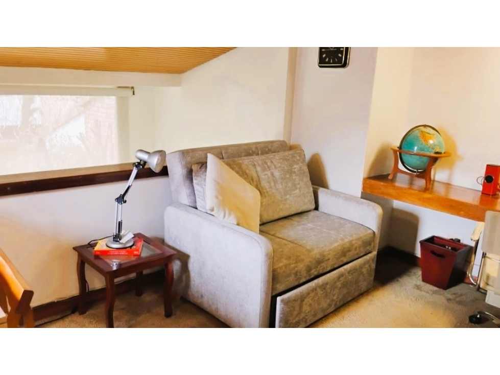 USAQUEN CASA EN VENTA 231M2 chimenea, bar, jardin y estudio — foto 2