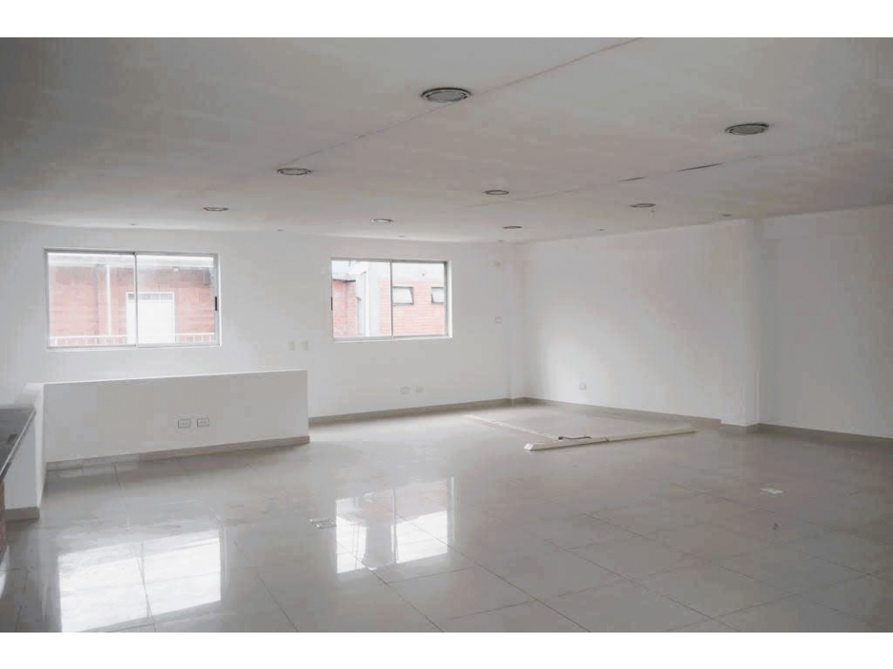 BARRIO SAN FELIPE EDIFICIO COMERCIAL EN VENTA 470M2 — foto 3