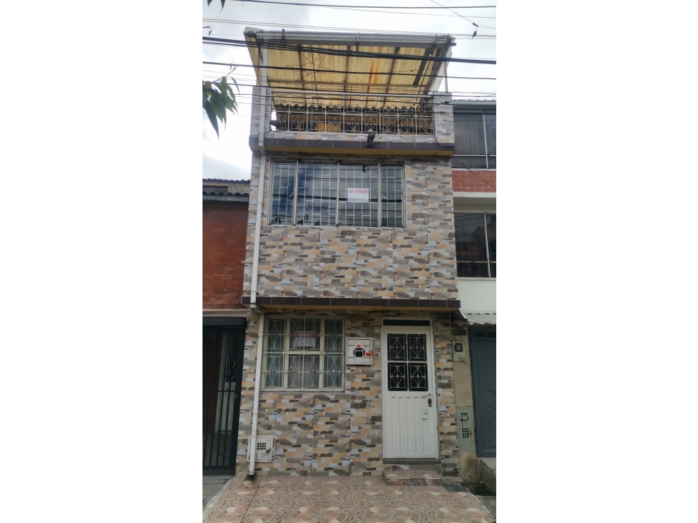 LAGO DE TIMIZA BOGOTÁ CASA EN VENTA 134M2 3 PISOS