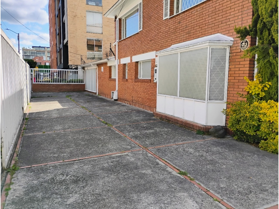 SANTA BARBARA ARRIENDO CASA ESQUINERA 1.136 M² con 17 oficinas — foto 5