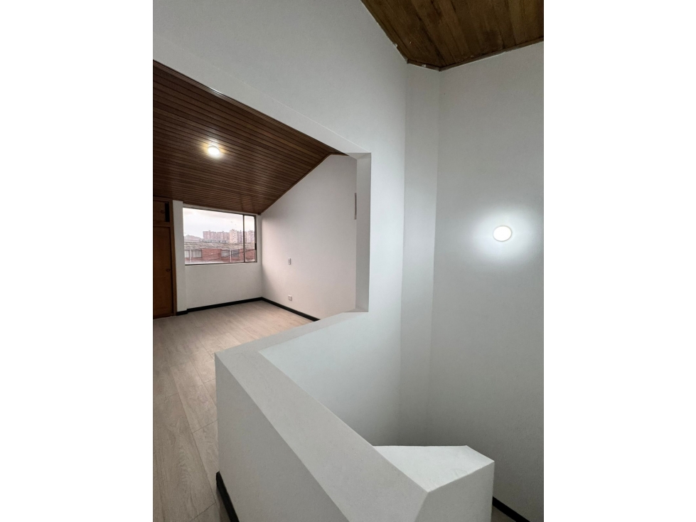 MADELENA CASA EN VENTA REMODELADA 64.74M2 — foto 4