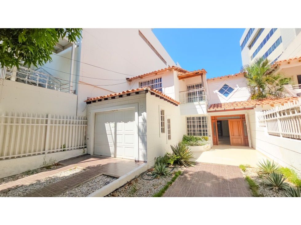 CASA COMERCIAL EN ARRIENDO EN SANTA MARTA