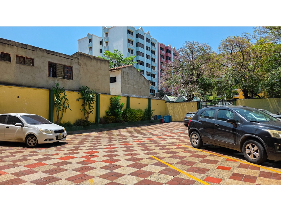 EDIFICIO PRIMAVERA APTO 302