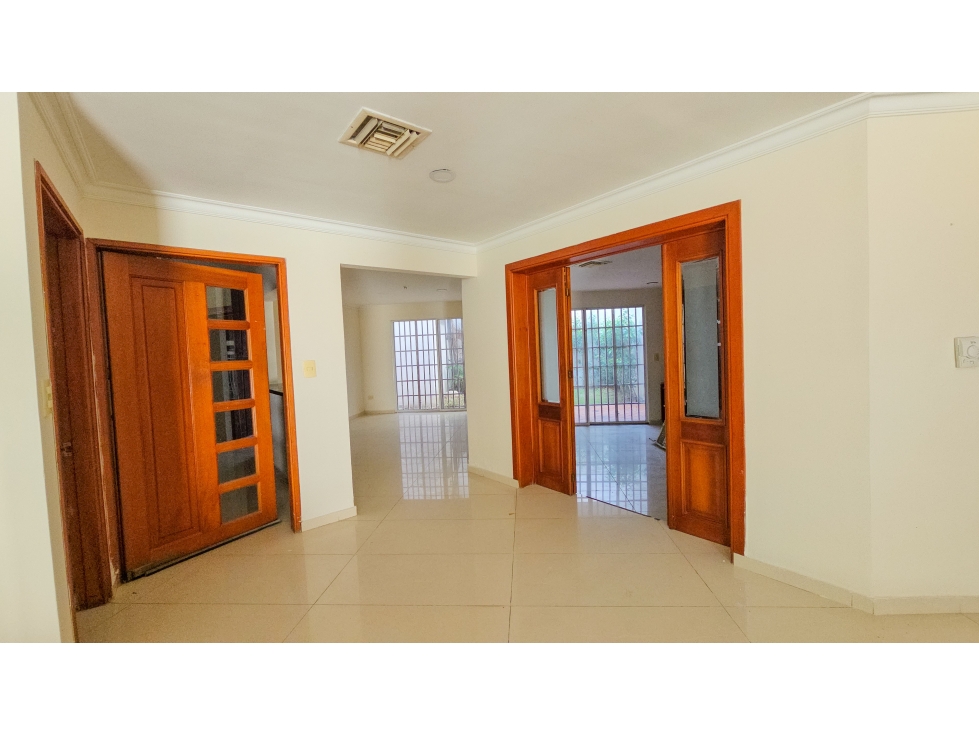 CASA COMERCIAL EN ARRIENDO EN SANTA MARTA — foto 2