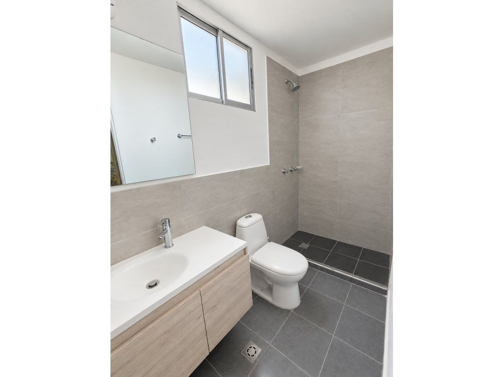 Casa en Arriendo, Rodadero sur a una cuadra del Mar — foto 6