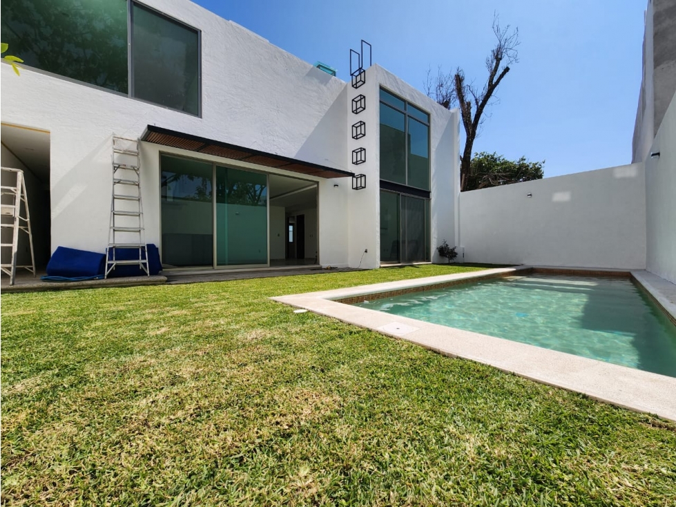 Residencia Exclusiva con Alberca en Fraccionamiento Privado
