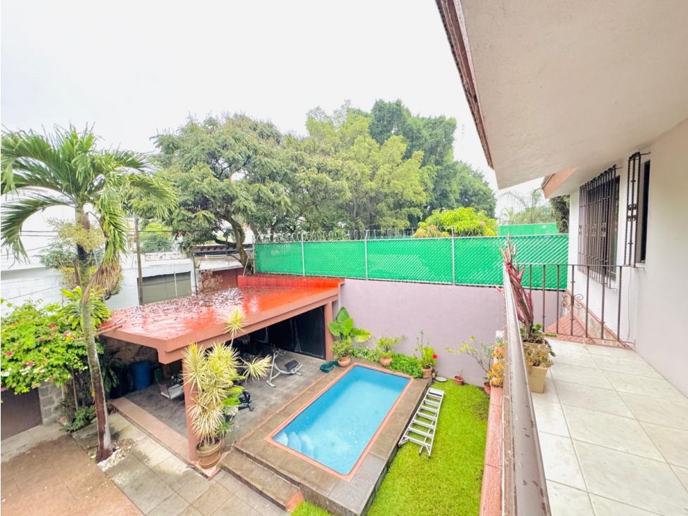 Linda Casa en Zona Dorada Frente a Averanda y Galerías — foto 6