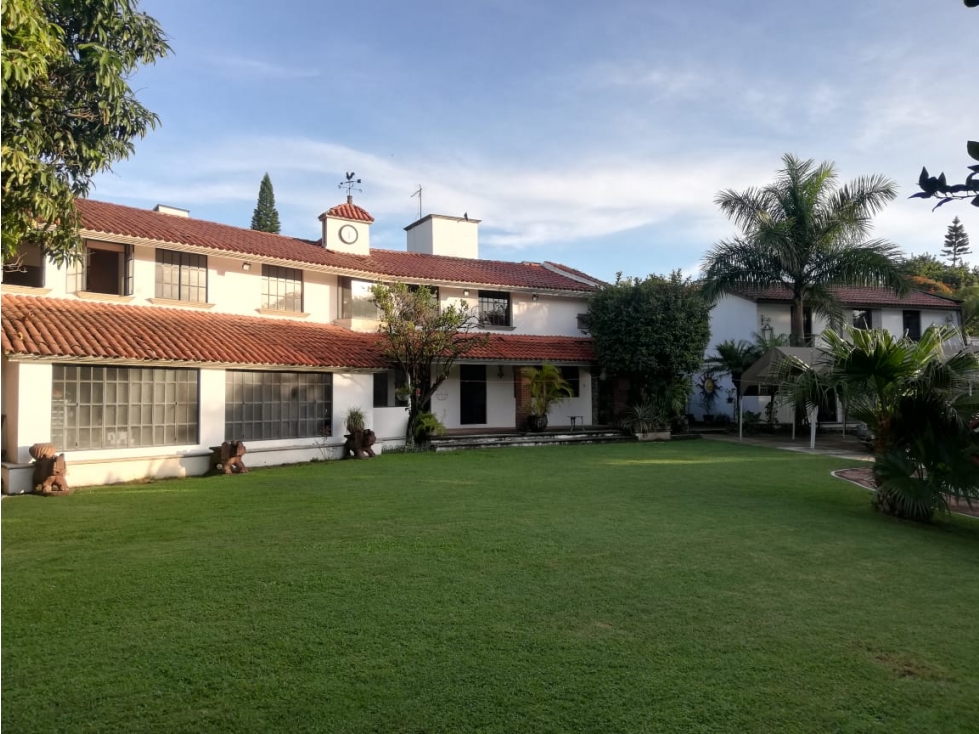 CASA EN EXCLUSIVA ZONA DORADA DELICIAS, VISTAHERMOSA - 1