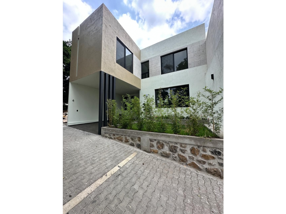 Casa en venta en calle el empleado, Cuernavaca