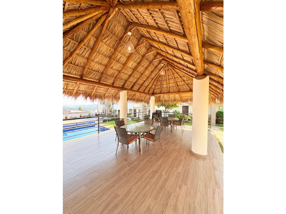 CASA EN VENTA ZONA LOMAS TRUJILLO A DOS CUADRAS DE CLUB BURGOS — foto 2