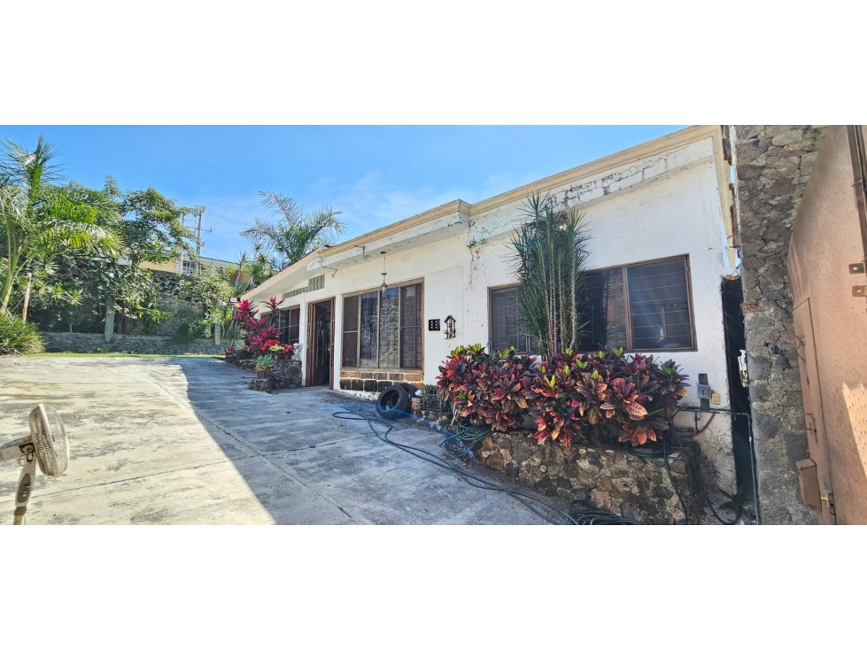 Casa en Privada con Seguridad y Alberca Amplia — foto 5