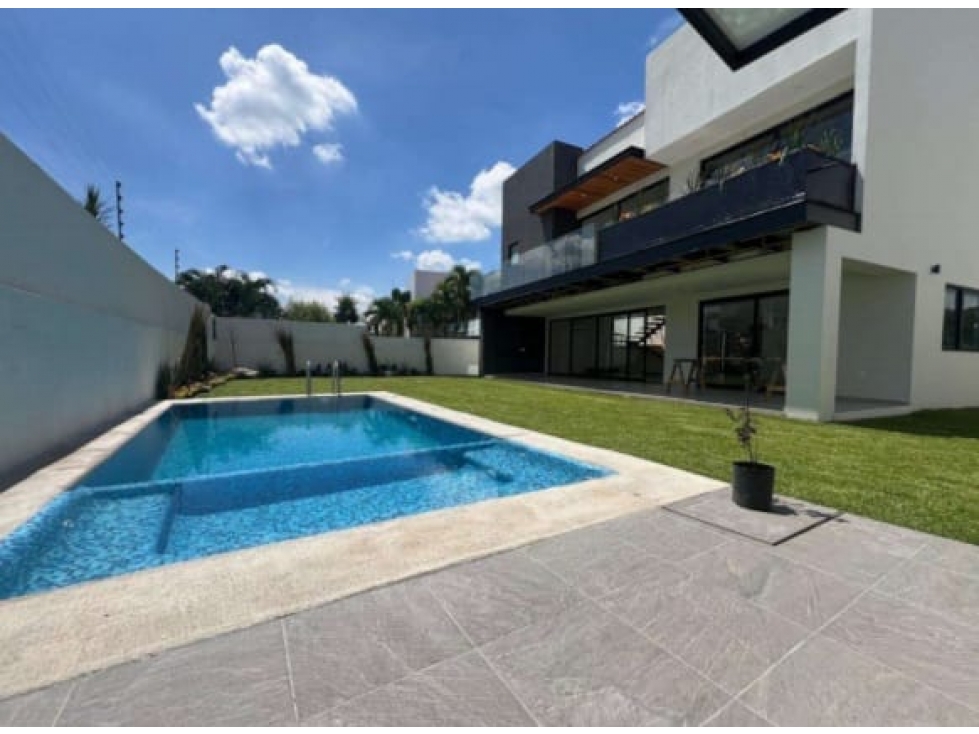 Vive el Exclusivo Estilo de Vida del Paraíso Country Club