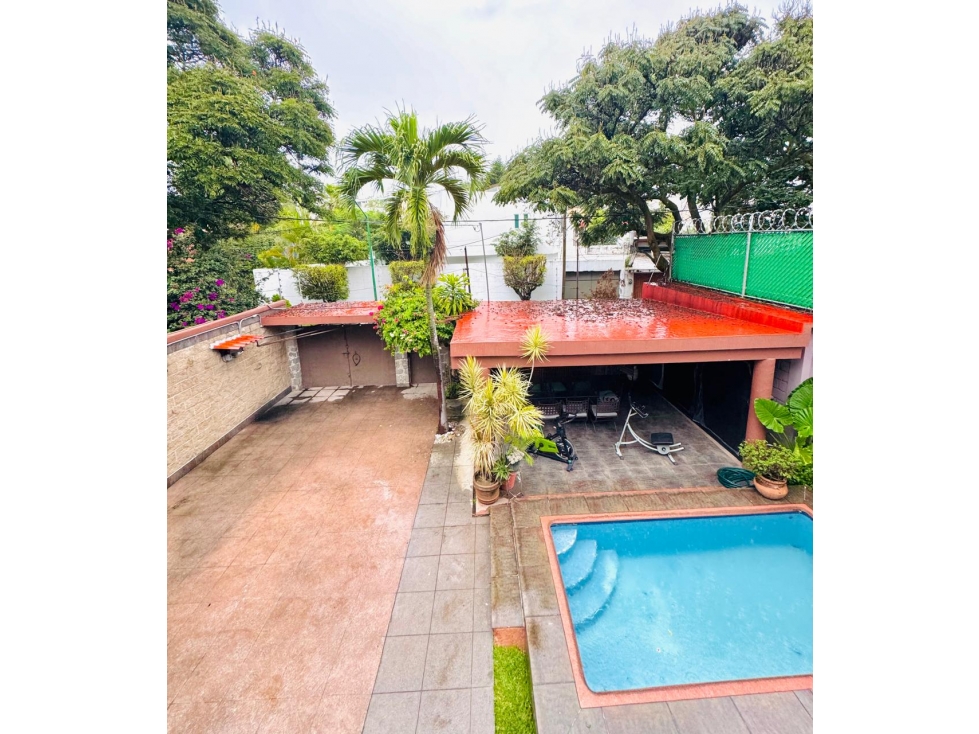 Linda Casa en Zona Dorada Frente a Averanda y Galerías — foto 3
