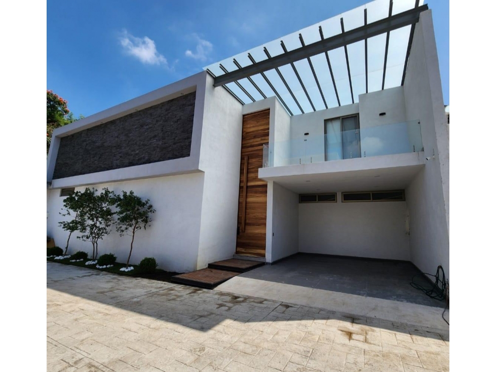 Casa Nueva de Lujo en Cuernavaca. Zona Dorada