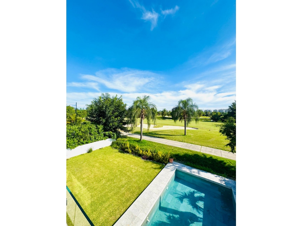 Residencia de Lujo en Campo de Golf con Vista al Lago $11,750,000 — foto 2