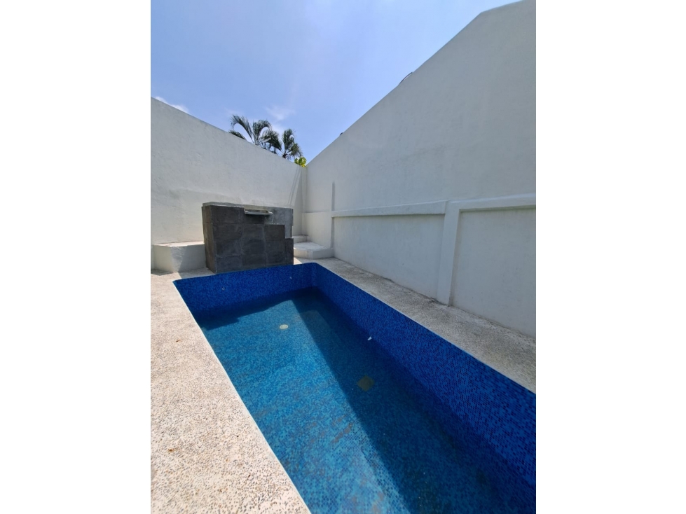CASA NUEVA EN PRIVADA LOMAS DE CUERNAVACA. VIGILANCIA — foto 2