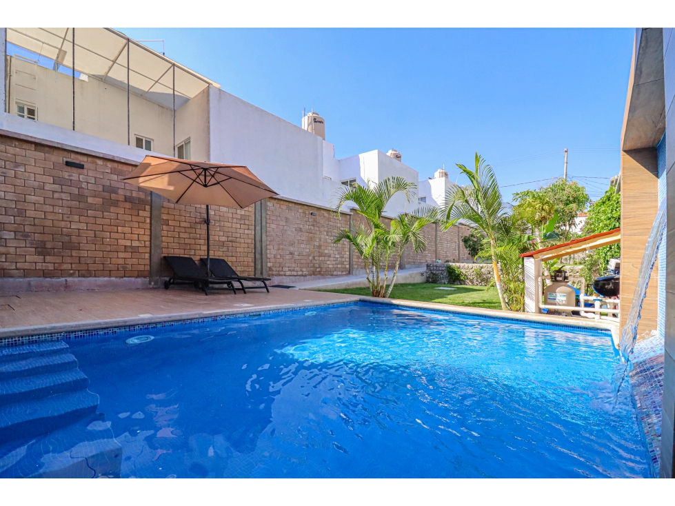 HERMOSA CASA MODERNA, GRAN JARDIN Y ALBERCA PRIVADA - 4