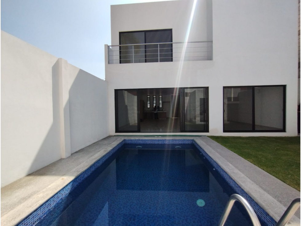 Casa en venta con doble seguridad en Lomas de Cuernavaca. - 3