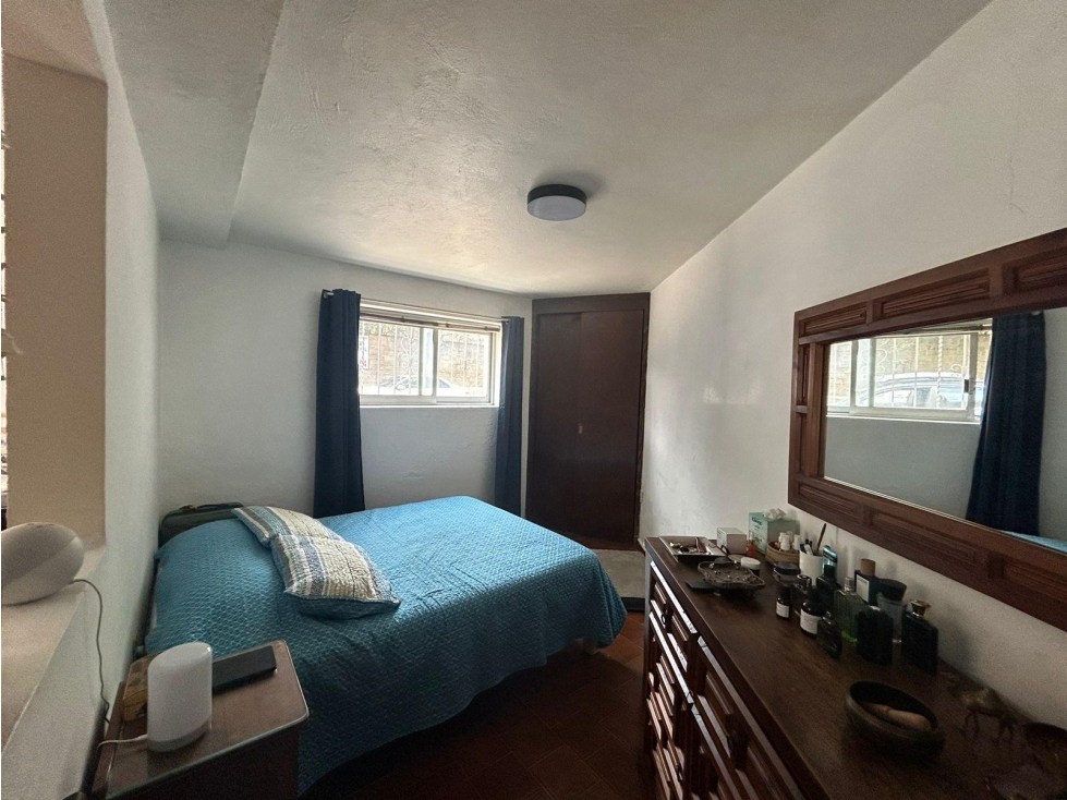 Casa en Zona Dorada: Casa para Remodelar con Excelente Ubicación — foto 3
