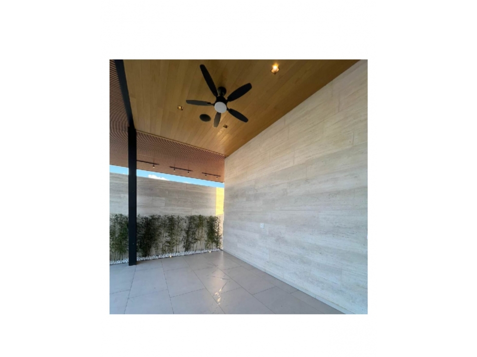 VENTA DE MODERNA CASA EN LOMAS DE COCOYOC - 5