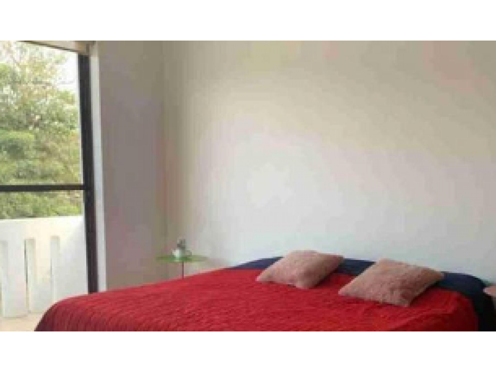 VILLA EXCLUSIVA CON VISTA AL CAMPO EN PARAISO COUNTRY — foto 5