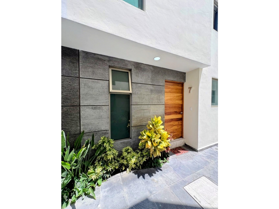 CASA EN VENTA ZONA EMILIANO ZAPATA