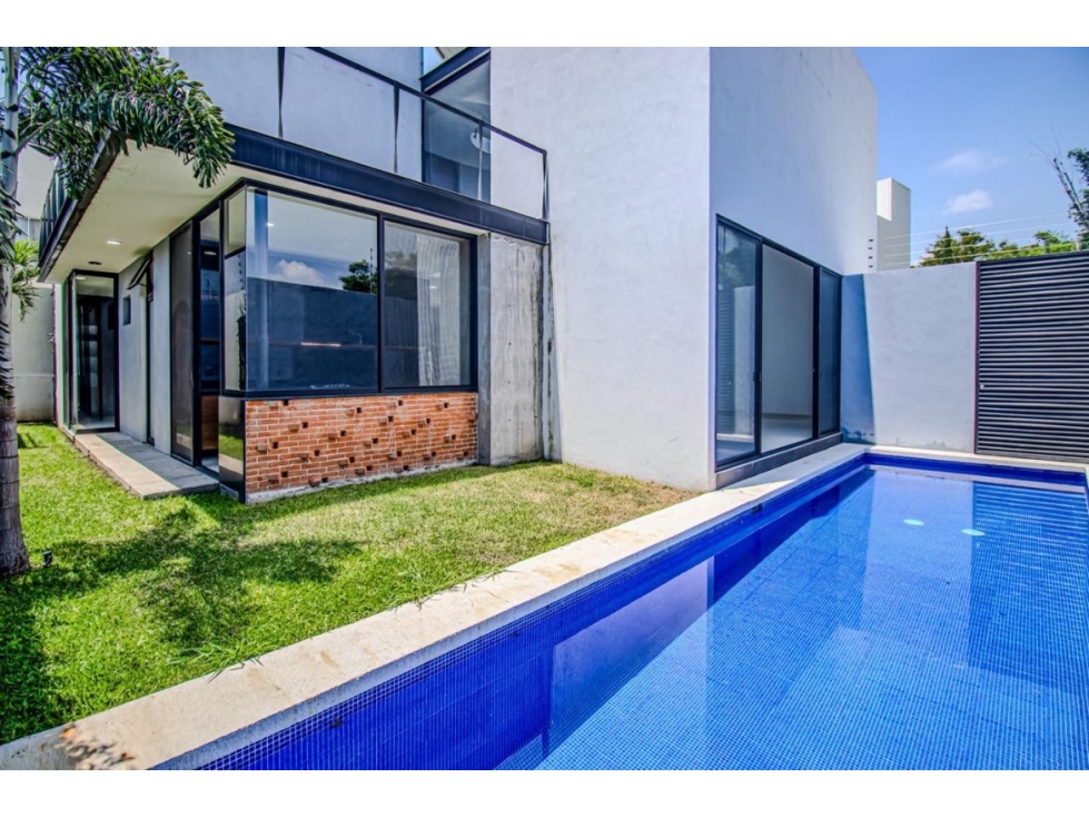 Estrena Casa de Lujo con Alberca en Lomas de Cuernavaca
