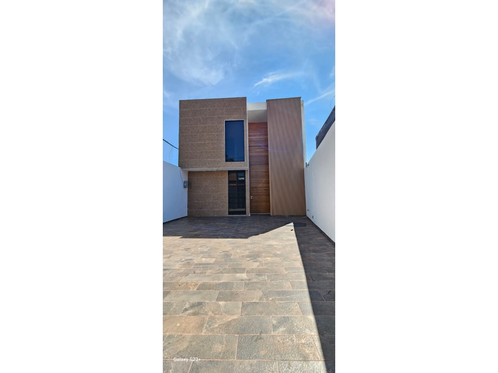 Casa doble altura en Burgos, Temixco. Vigilancia, alberca y jardín — foto 2
