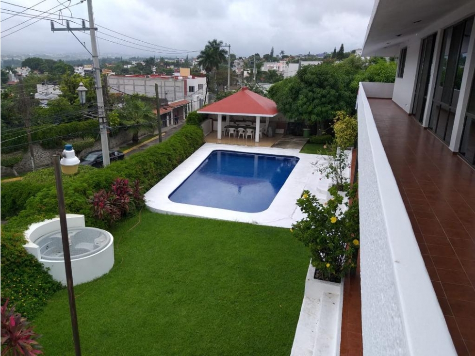 CASA A 3 NIVELES CON ALBERCA Y JARDIN PRIVADO. BURGOS, BELLO HORIZONTE — foto 5