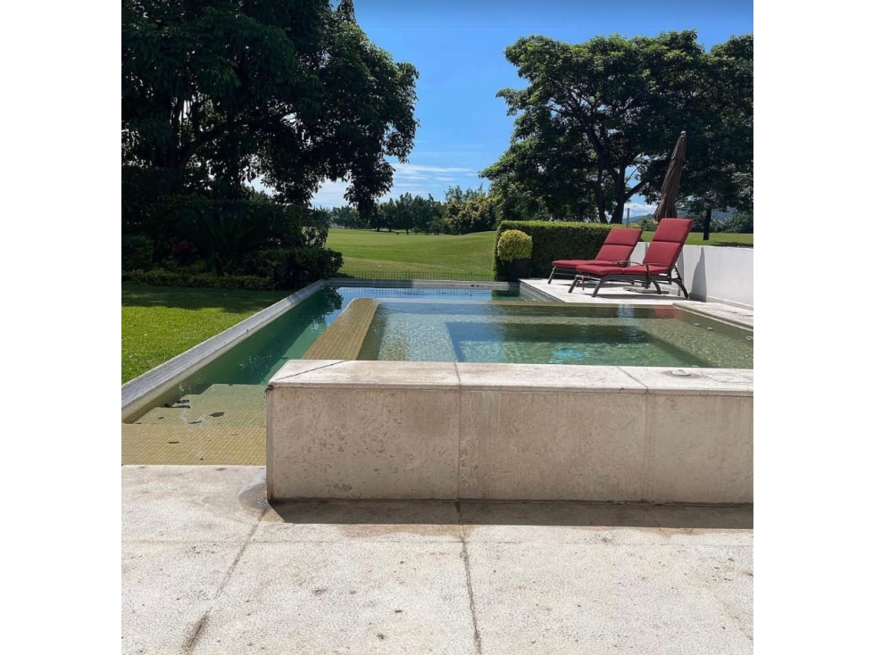Espectacular Casa en Paraiso Country Club - 2
