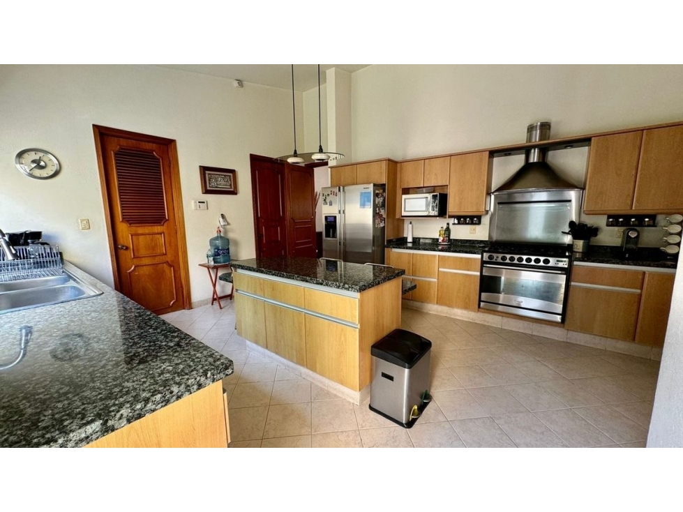 Elegancia, amplitud y exclusividad en Jardines del Pedregal - 4