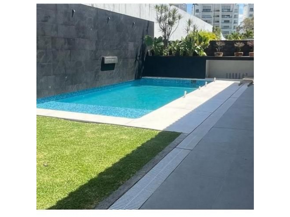 PROMOCIÓN RESIDENCIA AMPLIA CON ALBERCA Y TERRAZAS