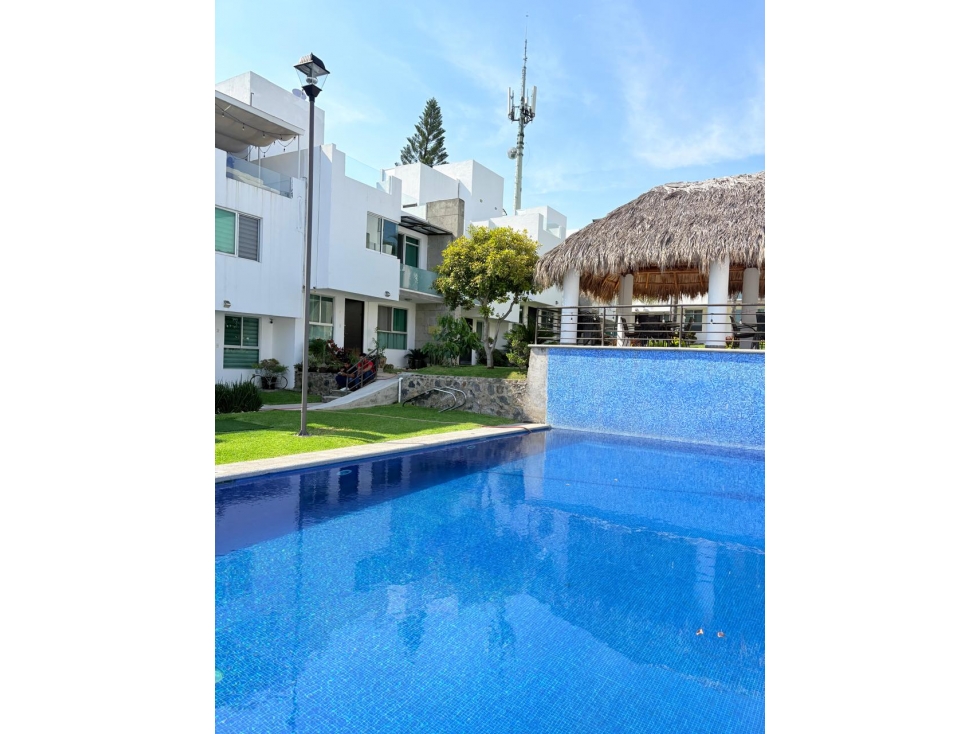 CASA EN VENTA ZONA LOMAS TRUJILLO A DOS CUADRAS DE CLUB BURGOS