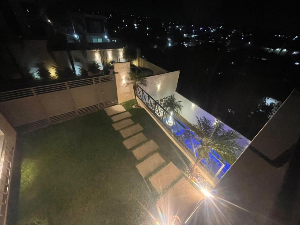 CASA EN VENTA CON ALBERCA EN PRIVADA LOMAS TRUJILLO - 4