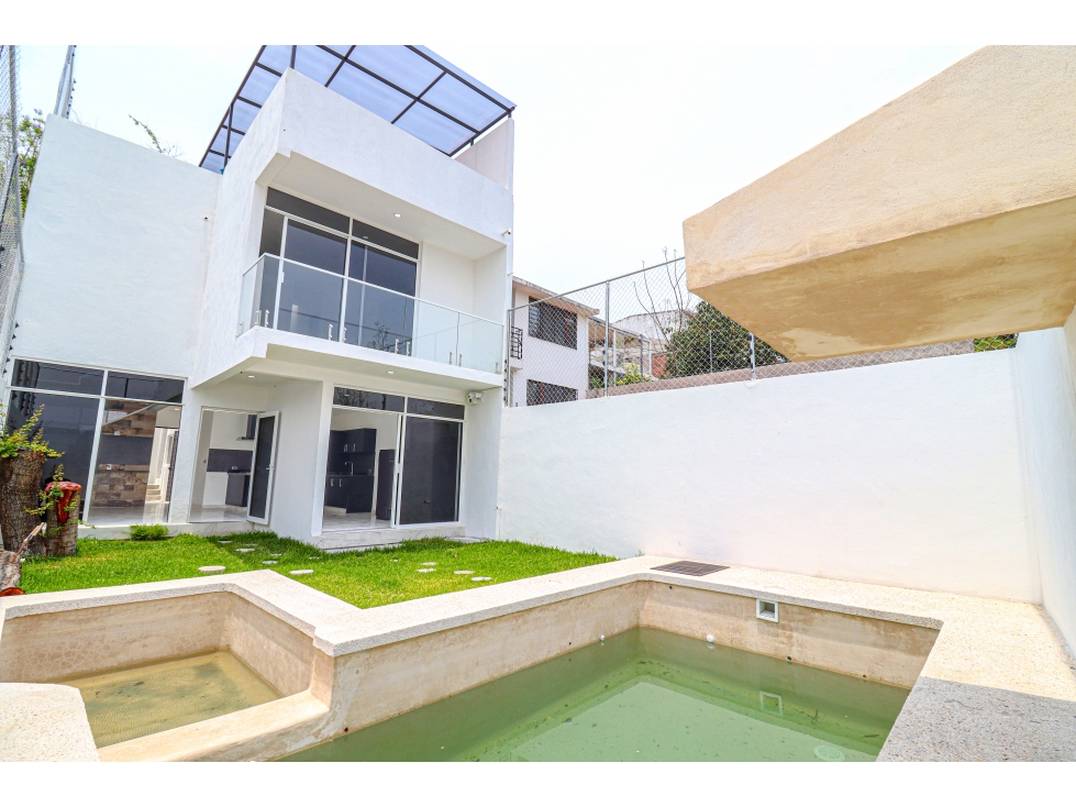ESTRENA EXCLUSIVA CASA CON TECHO DOBLE ALTURA Y ALBERCA PRIVADA — foto 4