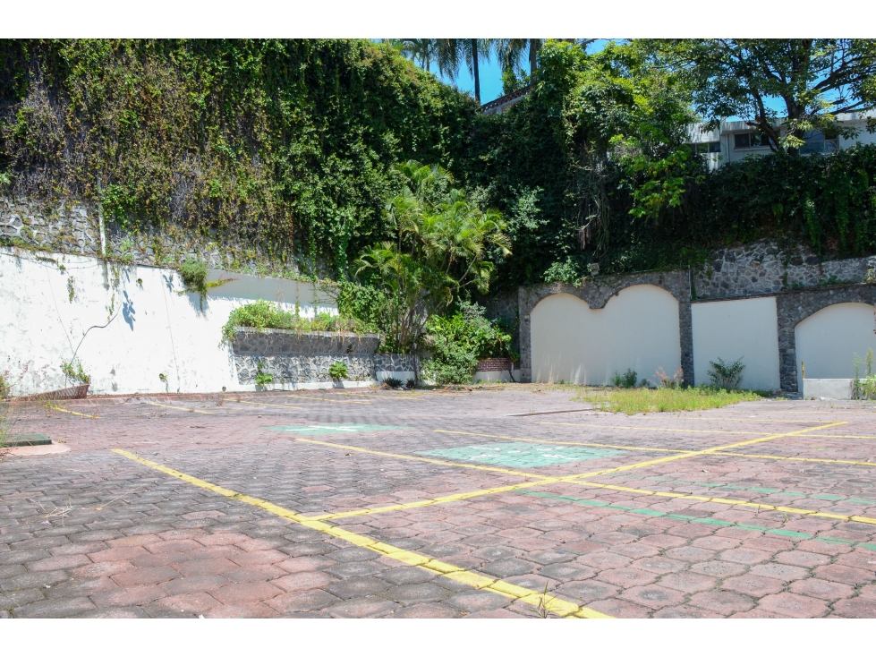 PROP. COMERCIAL EN EL CENTRO DE CUERNAVACA, IDEAL PARA RESTAURANTE - 4
