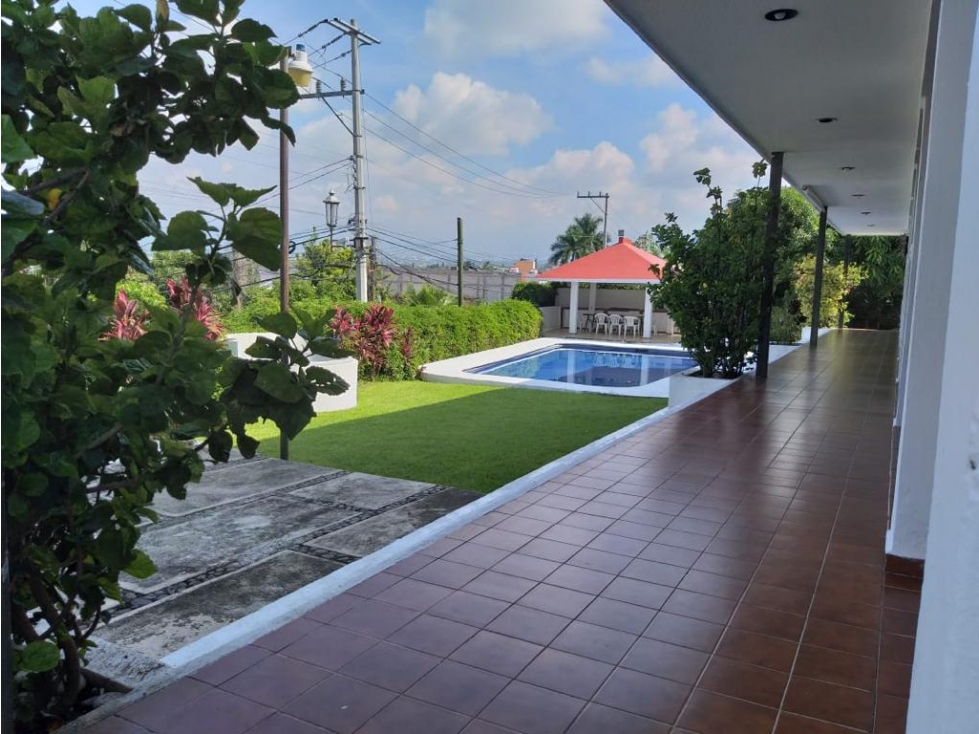 CASA A 3 NIVELES CON ALBERCA Y JARDIN PRIVADO. BURGOS, BELLO HORIZONTE — foto 6