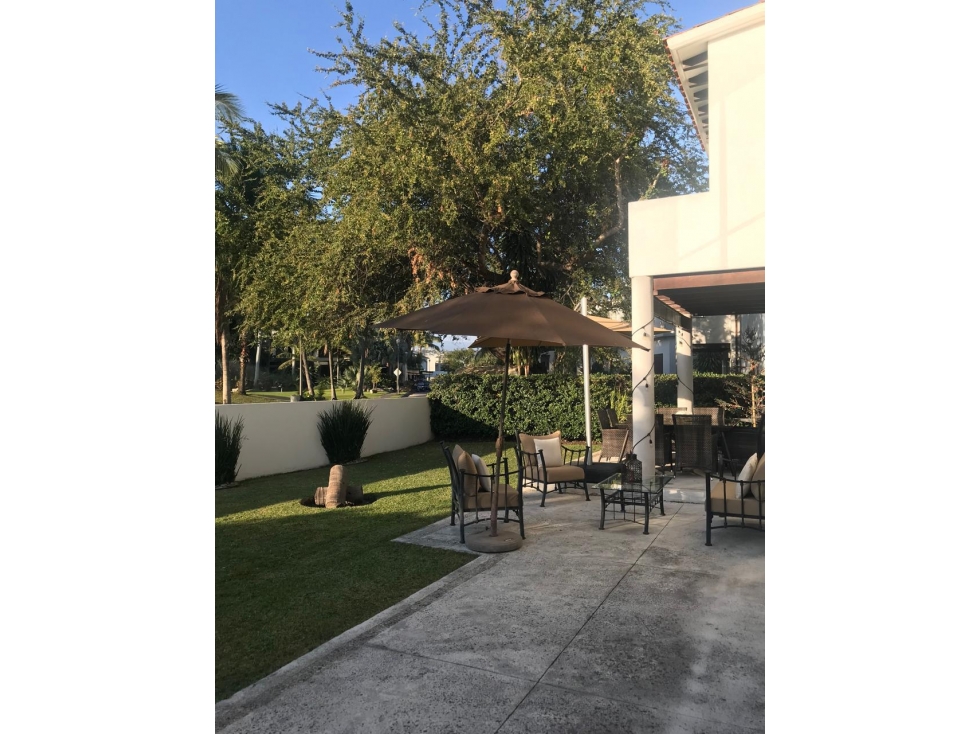 Exclusiva Casa en Venta en Club de Golf Paraíso - 1