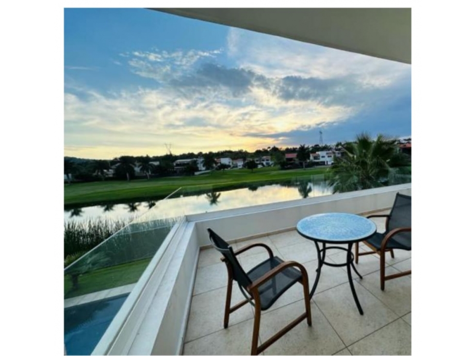 CASA EN VENTA CON VISTA AL LAGO EN PARAÍSO COUNTRY — foto 2