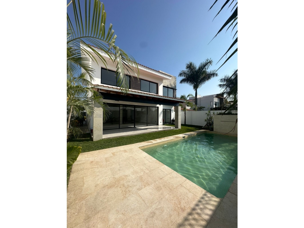 Residencia Nueva de Lujo en Paraíso Country Emiliano Zapata, Morelos