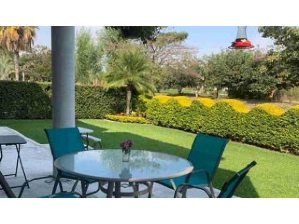 VILLA EXCLUSIVA CON VISTA AL CAMPO EN PARAISO COUNTRY — foto 2