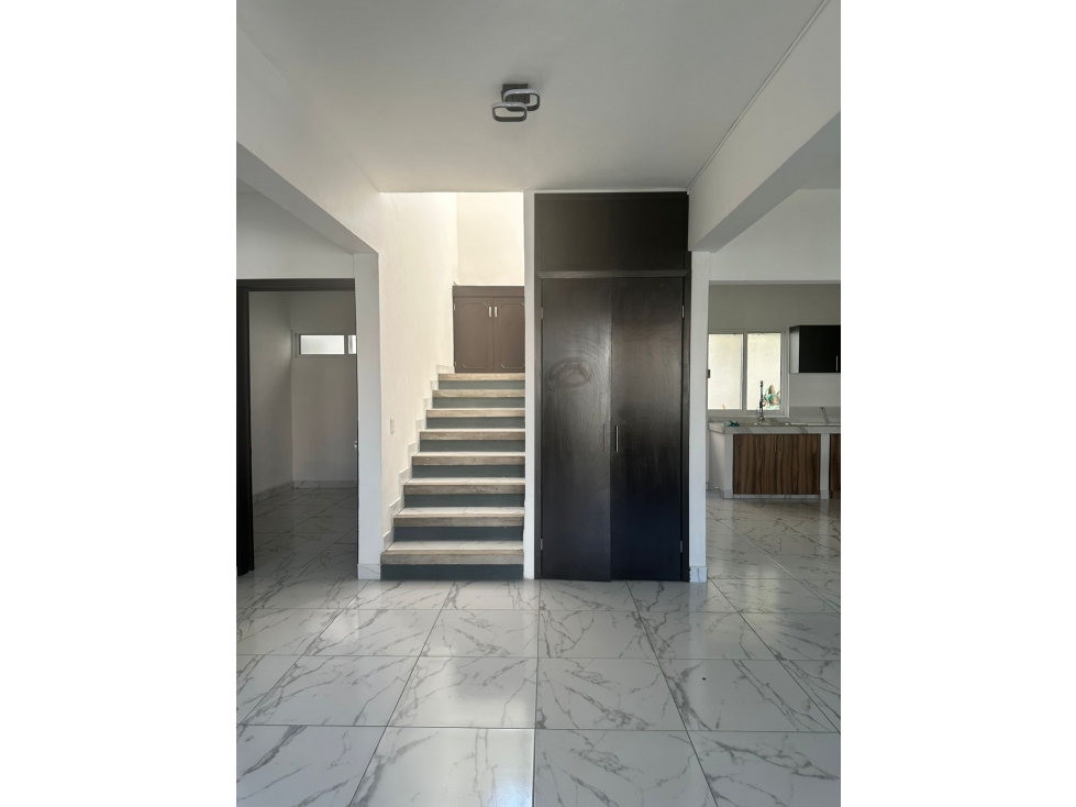 Casa con Todo: Alberca, Terraza y Recámara en Planta Baja — foto 6